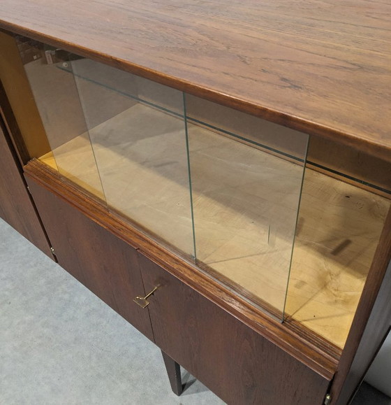 Image 1 of Lang dressoir uit het midden van de vorige eeuw, O.M.F.