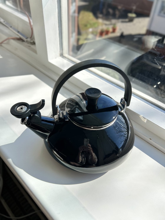 Image 1 of Le Creuset Fluitketel (1.5L) Zwart - Brandschoon & Als Nieuw