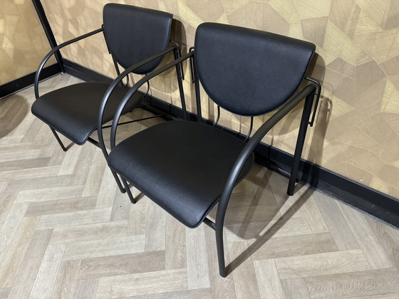 Image 1 of Belle chaise basse design