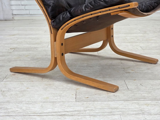 Image 1 of Années 1970, design norvégien d'Ingmar Relling, modèle de fauteuil lounge « Siesta ».