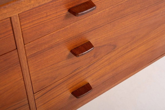 Model Ry20 sideboard in teak and rattan by Hans J. Wegner for Ry Mobler, 1950s – Wood, Scandinavian (photo 11 of 15)