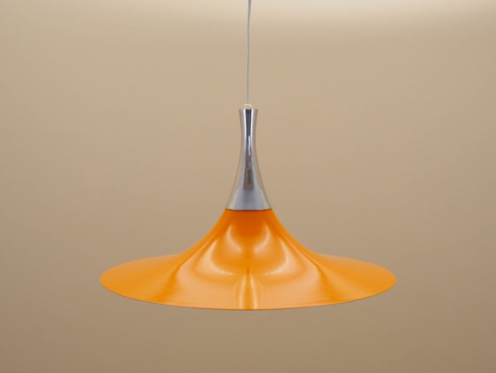 Deense hanglamp uit de jaren 60 met oranje metalen kap in Scandinavische moderne stijl. – Kroonluchters (photo 2 of 12)