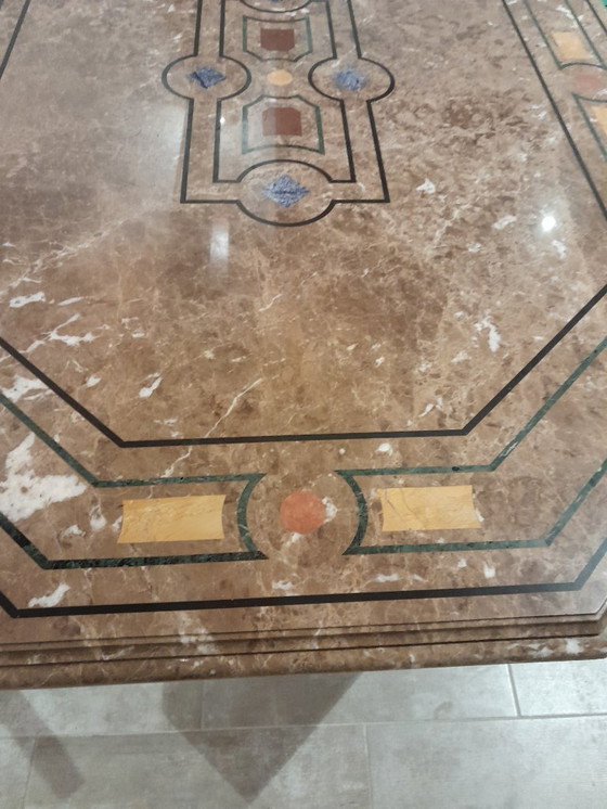 Image 1 of Gran mesa octogonal de mármol con marquetería – 200 × 150 cm
