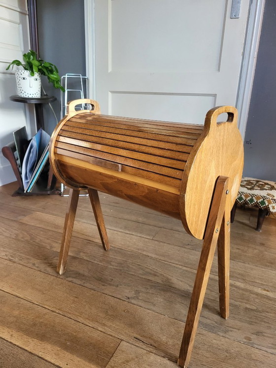 Image 1 of Boîte à couture vintage, boîte à couture, armoire à roulettes en bois