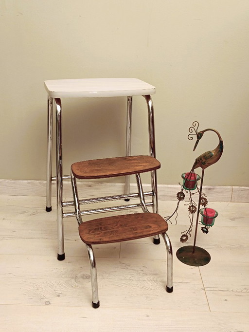 Vintage Tritthocker aus den 1960er/70er Jahren