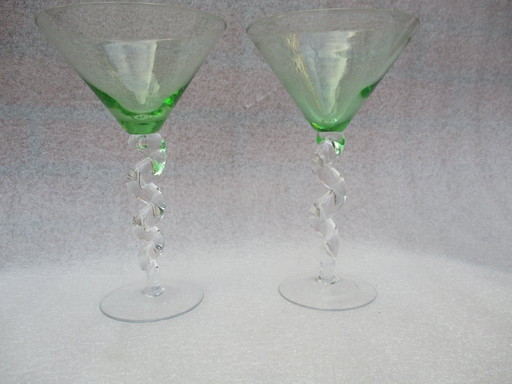 Cocktailglas-Set mit gedrehtem Stiel, Luxus mundgeblasen, grüner Spiralstiel, Studioglas, 21 cm.