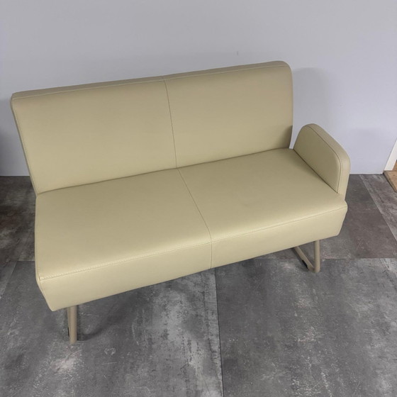 Dinnertalk 3 Dining room bench – Bert Plantagie, Benches, Leather (photo 3 of 5)