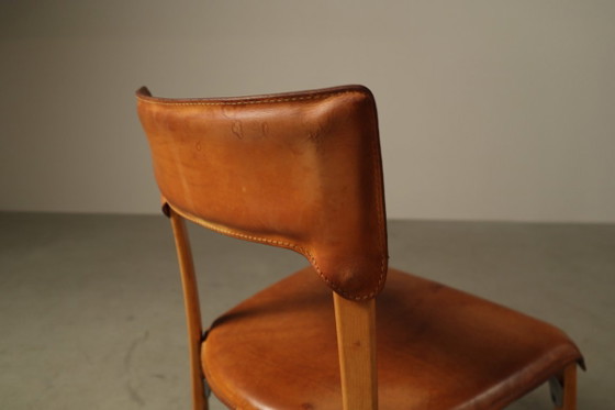 Ensemble de cinq chaises de salle à manger italiennes en cuir cognac, années 1990 – Wood, Leather (photo 14 of 15)