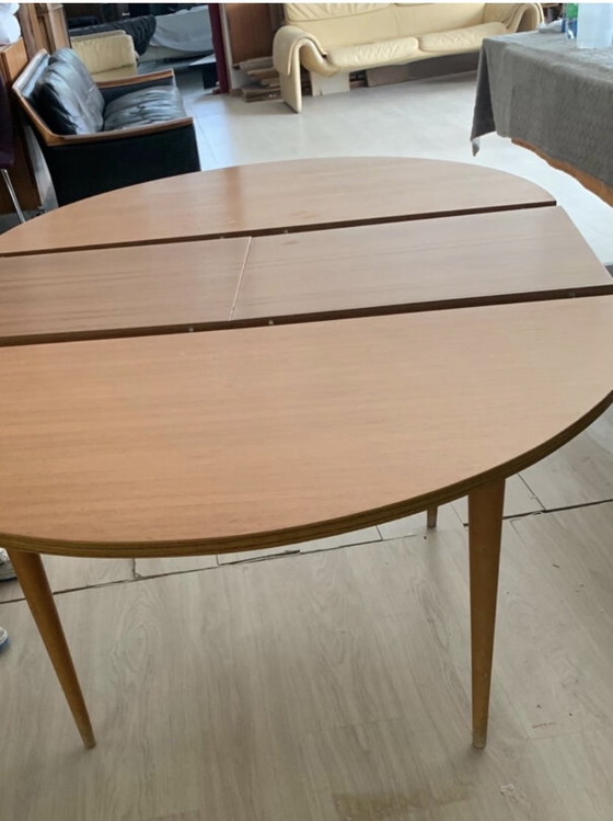 Image 1 of Table à manger scandinave vintage en teck 