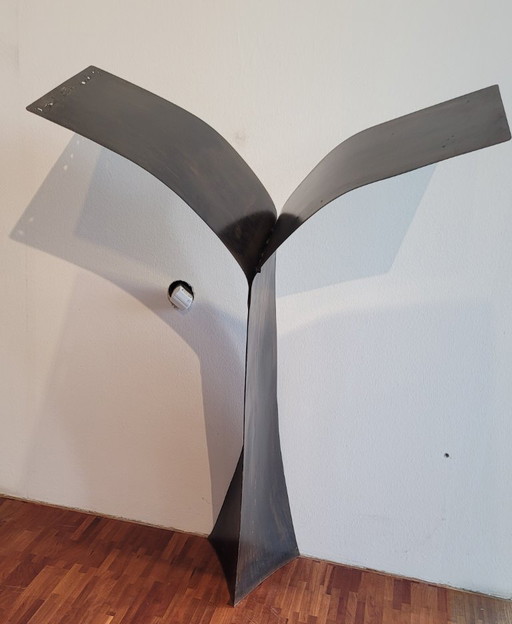 Ron Arad, Leggio, Originale, acciaio satinato