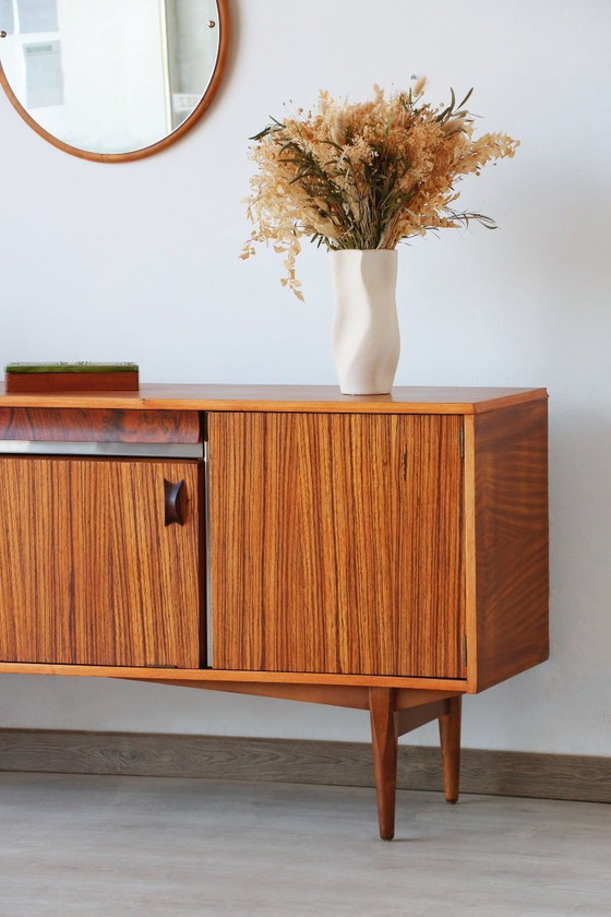 Image 1 of Zebrano Scandinavisch dressoir - Vintage jaren 60 buffet