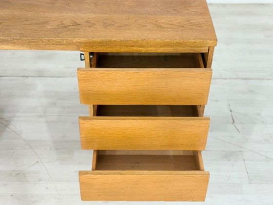 Image 1 of Magnifique classique vintage : Bureau Ikea autoportant en chêne, années 1960