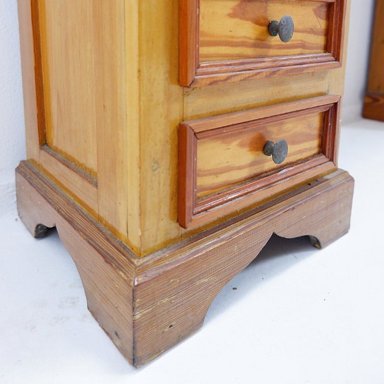 Image 1 of Apothecary cabinet on a solid pine pedestal - England, early 20th century