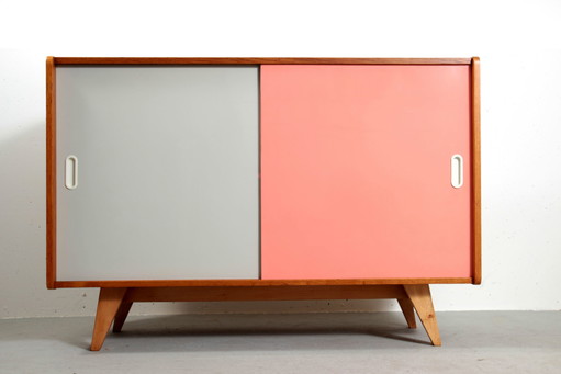 Buffet vintage U-452