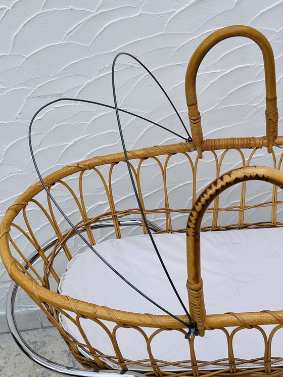 Image 1 of Rattan cradle