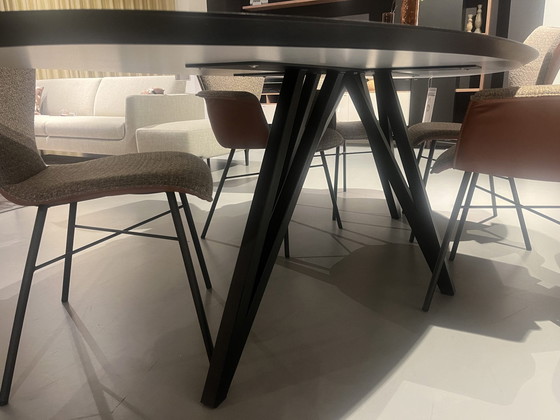 Image 1 of Saphira ovale eetkamertafel 240x110 cm