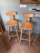Set van twee vintage brutalist design beukenhout barkrukken 