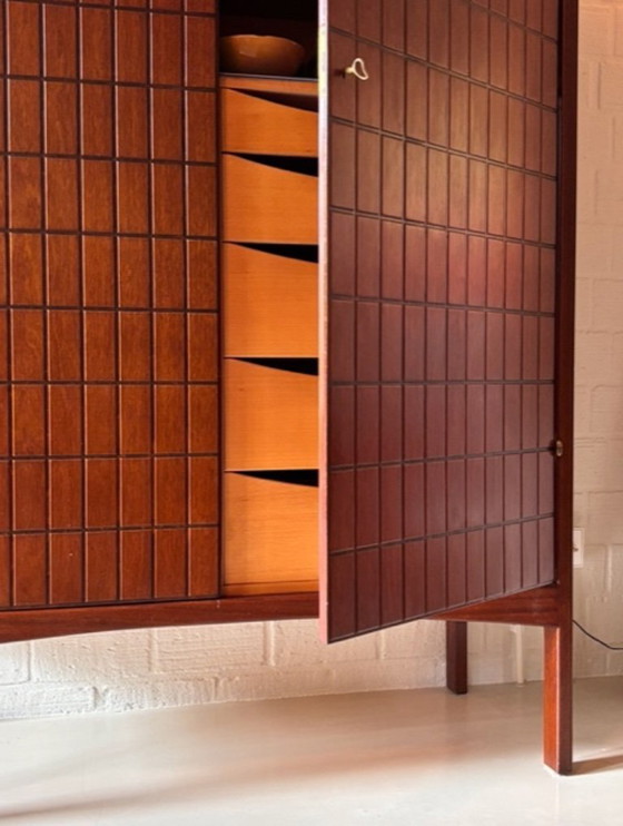 Image 1 of Gabinete Carl Axel Acking "RITA" para Nordiska Kompaniet Suecia.