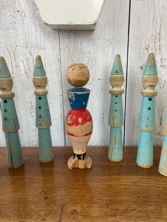 Image 1 of Serie von 10 alten Kegeln