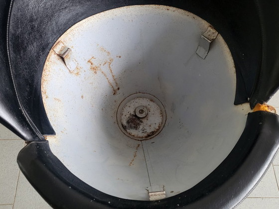 Image 1 of VINTAGE CONE CHAIR K1 BY VERNER PANTON 1950 BLACK FAUX LEATHER & STEEL