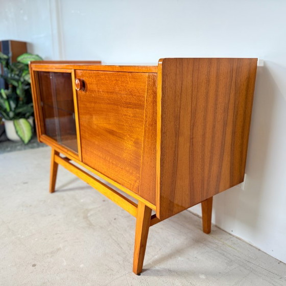 Image 1 of Vintage sideboard/television cabinet high gloss walnut, Bilea