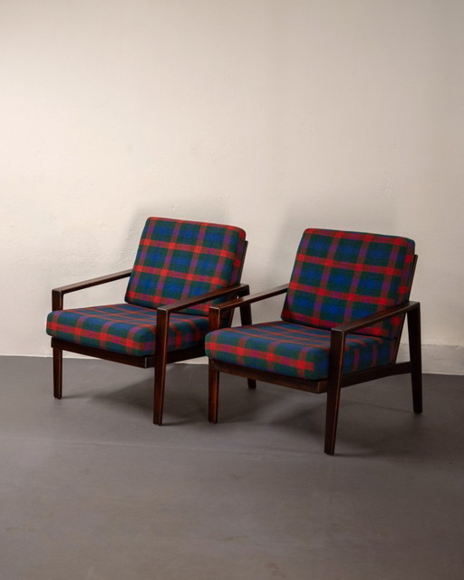 Coppia di poltrone Antimott di Wilhelm Knoll in noce e tartan