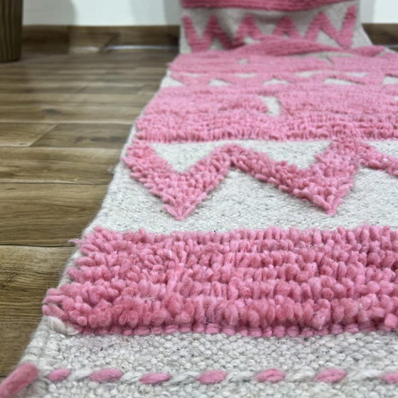 Image 1 of Tapis en laine fait main – coloris personnalisables 300cmx150cm