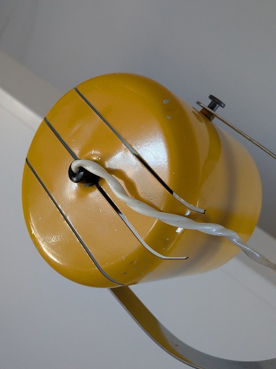 Image 1 of Stehlampe aus der Mitte des 20. Jahrhunderts, zugeschrieben J.J.M. Hoogervorst für Anvia, 1960er Jahre – Gelb