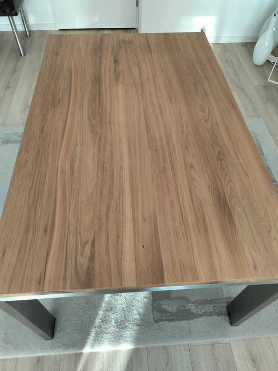 Image 1 of Exclusive Bert Plantagie dining set: Walnut top and 4 James chairs