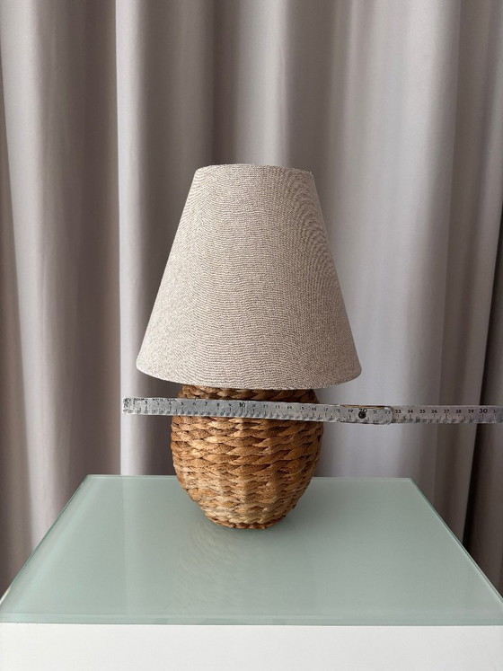 Lampe de table vintage en rotin tressé avec abat-jour en lin – Rattan (photo 11 of 12)