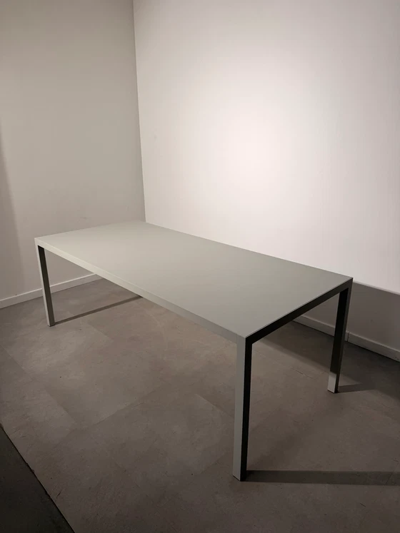 Image 1 of Table à manger MDF Italia