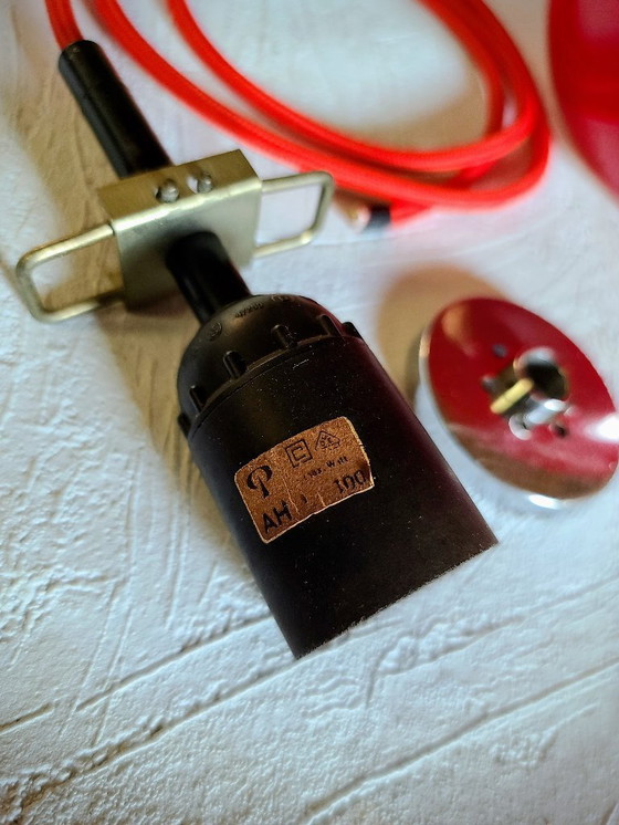 Image 1 of Lámpara colgante en color rojo cereza de Peill &amp; Putzler