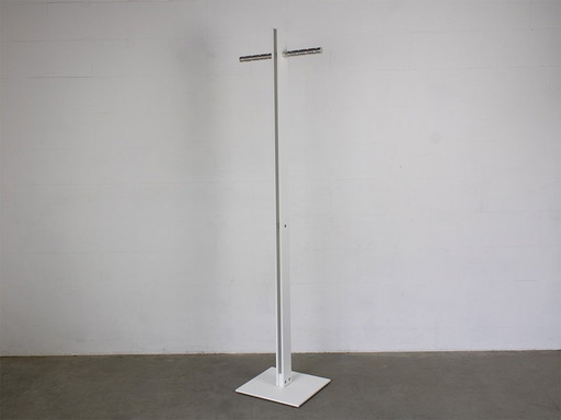 Cascando coat rack stand free design Onno de Knegt
