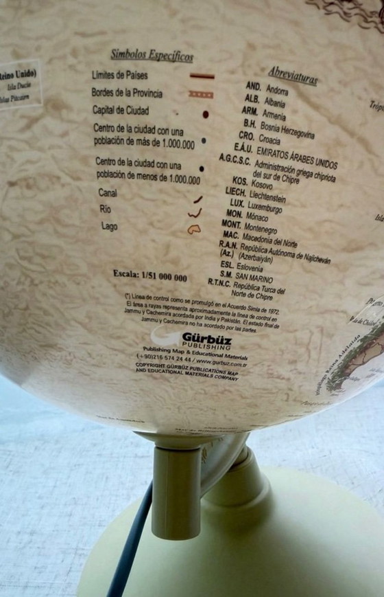 Image 1 of Gürbüz globe lamp