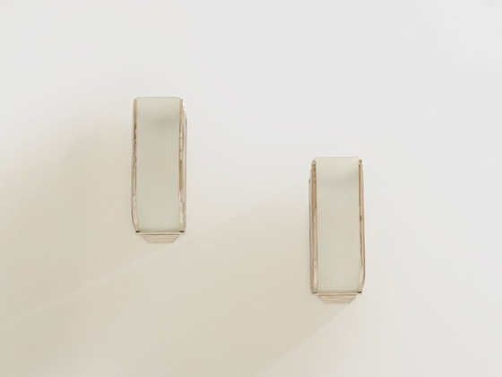 Image 1 of Coppia di lampade da parete in acciaio nichelato opalino, stile Art Déco francese, modernista, 1930