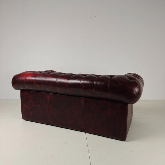 Red Chesterfield 2-Seater Sofa – Oxblood Leather – 2 seaters (photo 9 of 9)