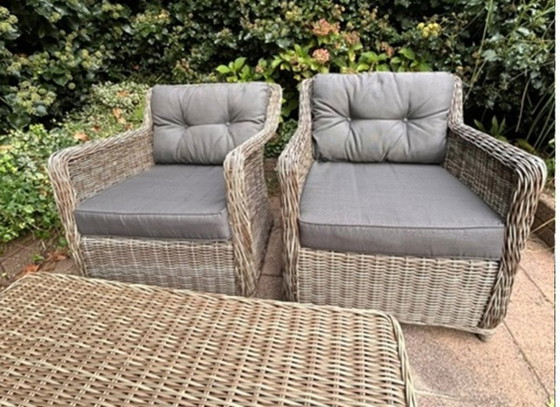 Beautiful wicker lounge set – Plastic (photo 2 of 13)