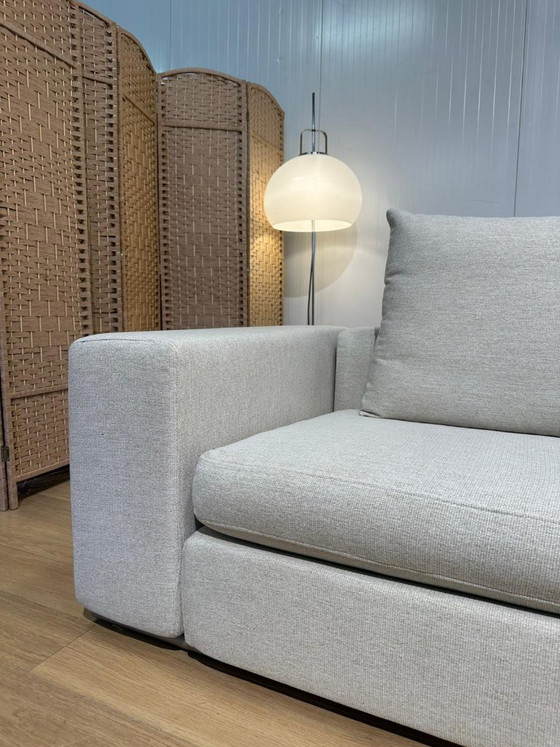 Image 1 of NEWLY UPHOLSTERED Flexform Groundpiece Corner Sofa