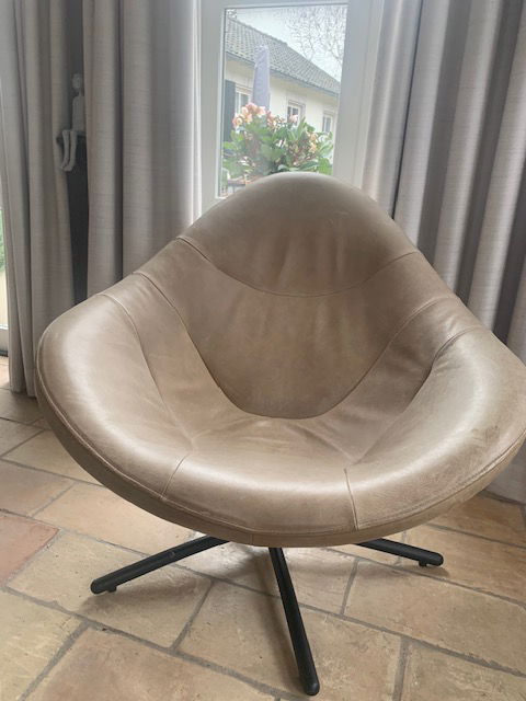 Gerard van den Berg Hidde fauteuil