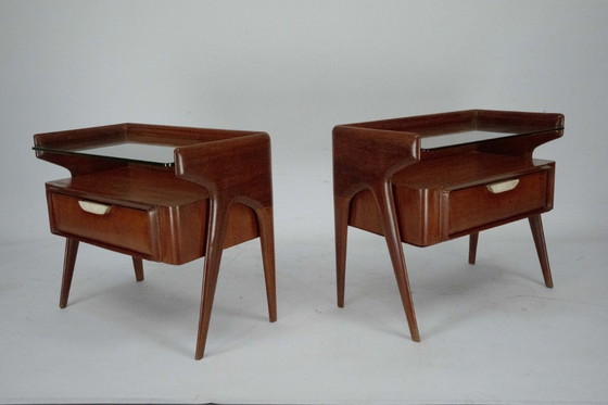 Image 1 of Ein Paar italienische Nachttische im Mid-Century-Modern-Stil, 1950er Jahre – Zugeschrieben an Dassi