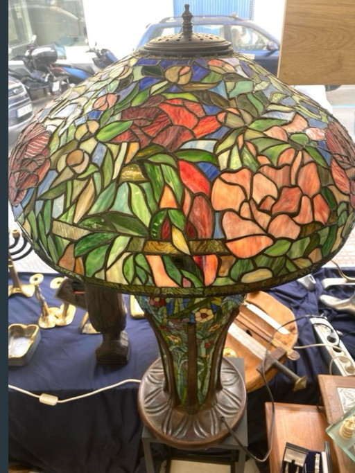 Tiffany Style Elegant Oversized Classical Period Lamp – tafellampen, Glass, Metal (photo 2 of 5)
