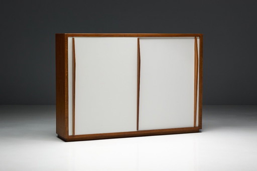 Armadio con ante integrate di Charlotte Perriand e Atelier Jean Prouvé - anni '50