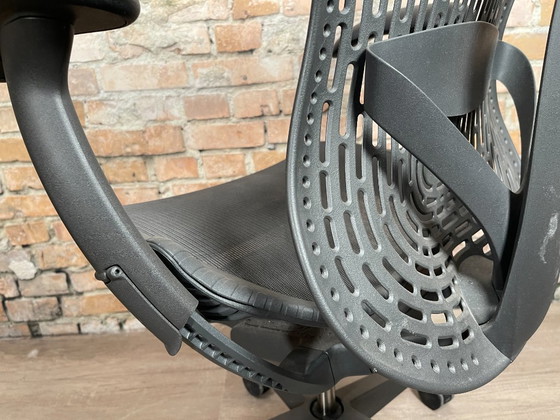 Image 1 of Herman Miller Mirra