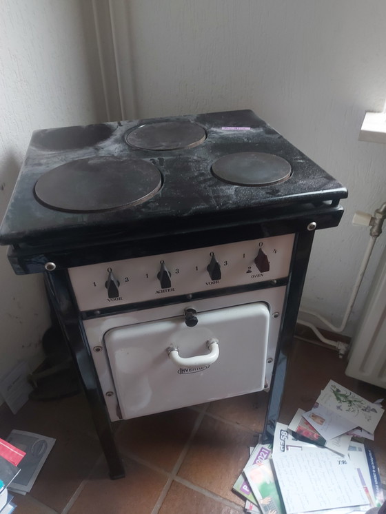 Image 1 of Electric stove