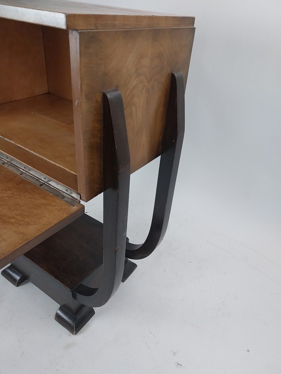 Image 1 of 1 mueble bar art déco de los años 30, chapa de nogal, 84 cm de alto.