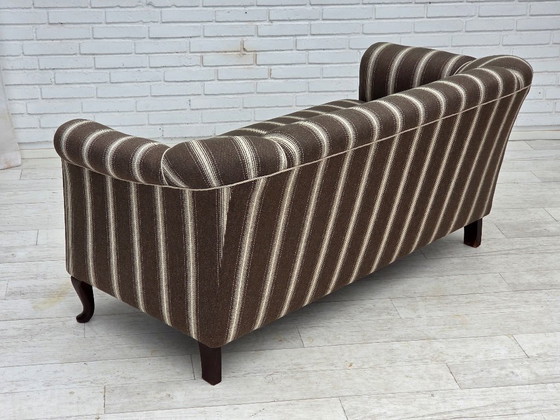 Image 1 of Divano danese a 2 posti, anni '50, lana a righe, gambe in legno di frassino.