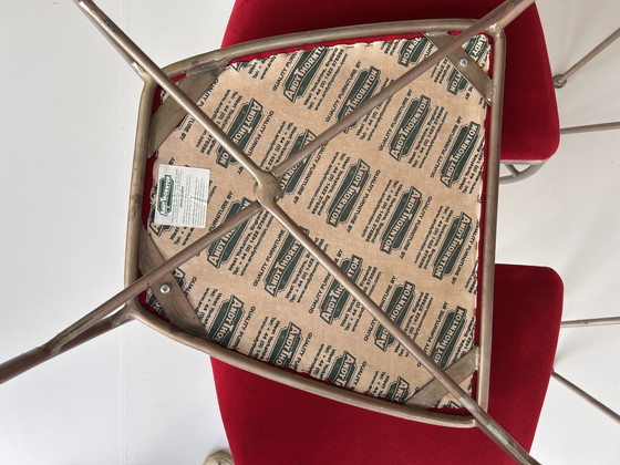 Image 1 of Sedie di design di Andy Thornton – velluto rosso e bronzo ramato (set)