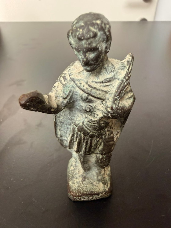 Bronzestatuette eines römischen Kaisers – Bildhauerei (photo 2 of 5)