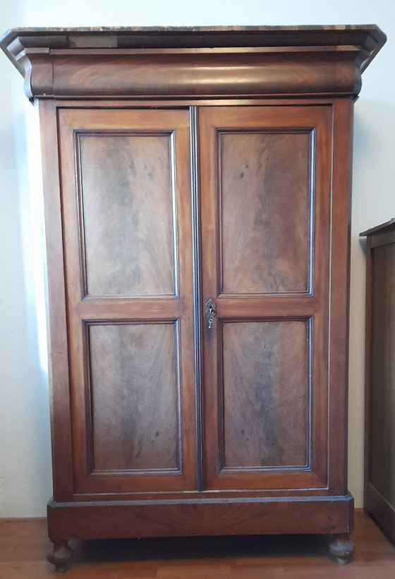 Image 1 of Armadio antico (per ragazze)