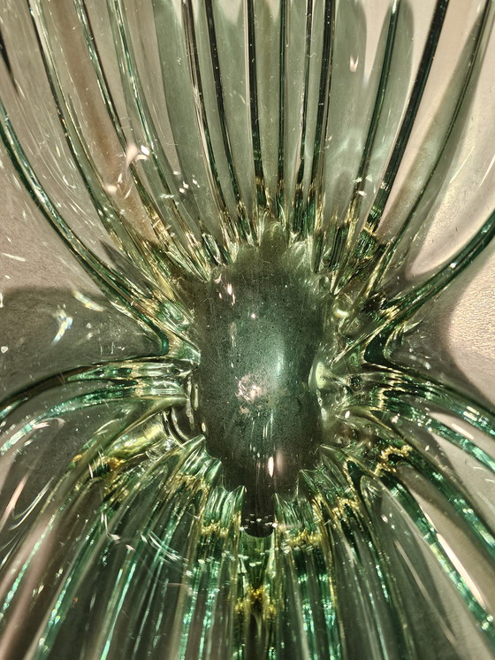 Image 1 of Magnifique bol en verre d'art de Murano du milieu du siècle